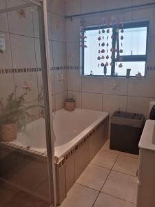 Home in Bellville, Cape Town