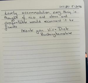 Rosys Retreat-Cosy Beach Chalet Escape in Bacton Norfolk