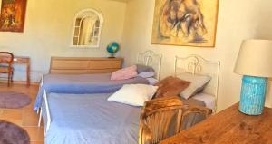 Maisons de vacances Maison de Caractere situee au coeur des domaines viticoles de BANDOL : photos des chambres