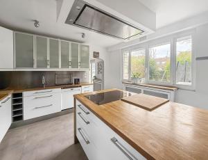 Maisons de vacances Villa avec piscine 15 min Paris : photos des chambres