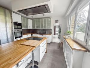 Maisons de vacances Villa avec piscine 15 min Paris : photos des chambres