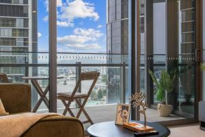 1B Queens Wharf Luxury Apartment
