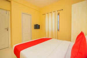 Hotel O Varcity Emerald Near Ragigudda Sri Prasanna Anjaneyaswamy Temple