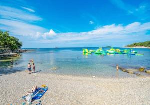 Camping Bijela Uvala - Eurocamp I Homair