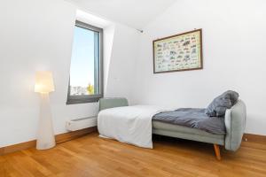 160m2 Penthouse in the City Centre with a balcony and the city view
