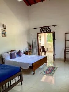 Costa's Villa, Tropical Oasis, Mirissa Balcony Room - Epamulla