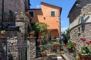 Il castello di Corvara alle CINQUE TERRE - Borghetto di Vara