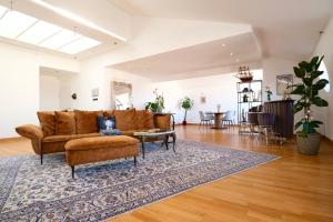 160m2 Penthouse in the City Centre with a balcony and the city view