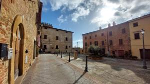 Villa Dina in Gambassi Terme along the Via Francigena