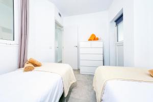 Puerto Diamante 2 - 100M to the Beach By Lanzarote Vacation Homes