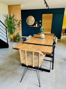 Maisons de vacances maison moderne avec piscine : photos des chambres