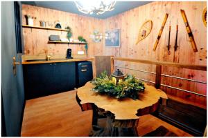 Le Chalet romantique, SPA XXL, Écran cinéma, Lit king size, cascade deau