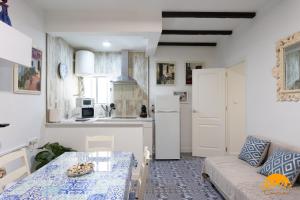 Posada del Barrio by LiveWork