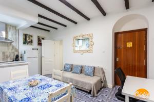 Posada del Barrio by LiveWork