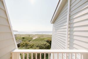 The Windseeker - An Oceanfront Retreat