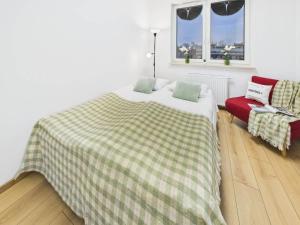 Budget-Friendly Studio Apartment Praga by Noclegi Renters