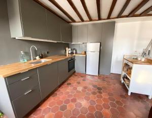 Center next to castle and park