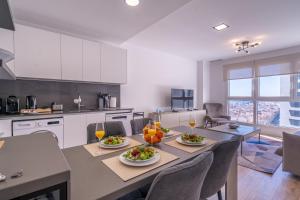 XPCE URBAN 15 MALAGA SKYLINE - Parking Free