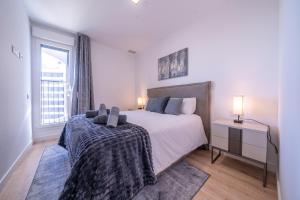 XPCE URBAN 15 MALAGA SKYLINE - Parking Free