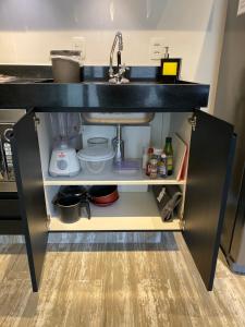 Apartamento moderno em prédio com Concierge