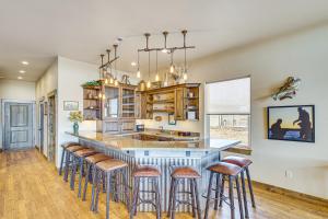 Riverside Retreat in Bridgeport with Game Room!