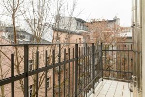 Harmony by the Opera House