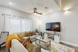 Gruene Luxury on the Guadalupe