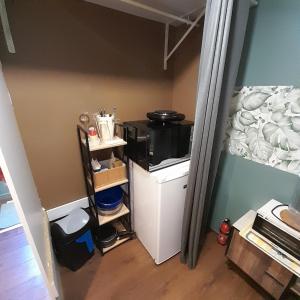 B&B / Chambres d'hotes L'olivier TESSA Hotesse suite 30m2 terrasse 20m2 : photos des chambres