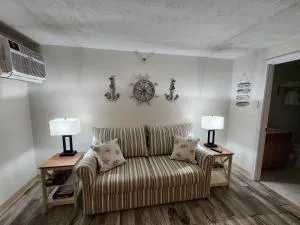 Nautical Mile Resort - Ogunquit