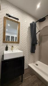 Appartements A CASA CORBAIA Appartement 40 m2, jardin prive, parking, proche centre ville et mer Apartment 40 m2, private garden parking near town center and sea port and airport : photos des chambres