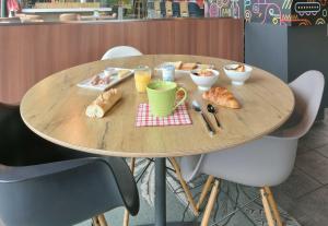 Hotels B&B HOTEL Le Mans Centre Cathedrale : photos des chambres