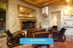 Gîte Les Remparts Wifi - Terrasse - 索尔日