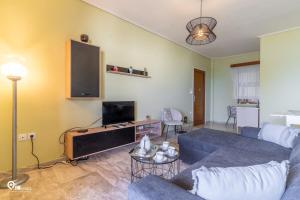 Nephele - Unique Beachfront Apartment in Nea Makri