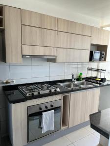 Depto de lujo en Avenida Kennedy, cerca de Clinica Alemana