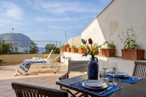 Onda Blu Addaura by DomuSicily