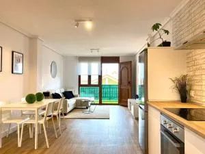 Casa con Jardín privado y vistas a 2min de la playa - 布迪皮拉格斯