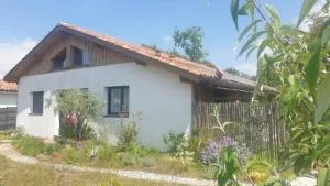 Charmante maison en bois - 莱昂