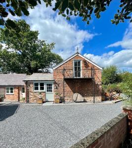 The Old Smithy, beautifully restored cottage in Carreghofa, near Llanymynech