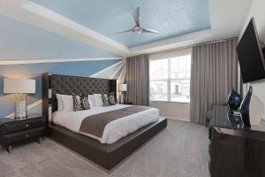 Fab Villa with Jungle BR, Theater, Arcade, Spa Pool