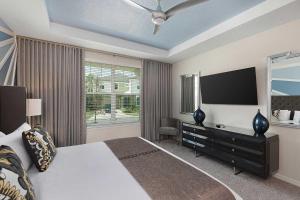 Fab Villa with Jungle BR, Theater, Arcade, Spa Pool