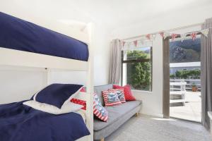 235 on Tenth pet friendly near Grotto beach