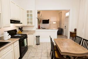 Monthly - Dumaine Historic Gem - Front House 1bed