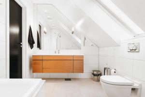 DINBNB Apartments l Luxury Penthouse l Roof Terrace l Central Bergen