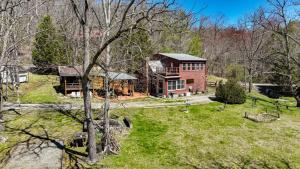 NEW LISTING !!! RUSTIC MEADOW AT LADYBUG LAKE