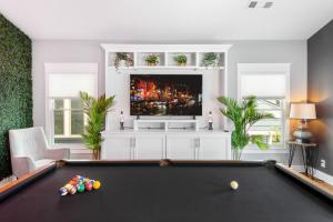 HOT TUB Sauna Cold Plunge Nashville Party Place