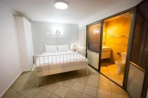 פסגת האלה - Mishmār Hāyardin