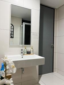 F&J City Accommodation cc at 77 Independence