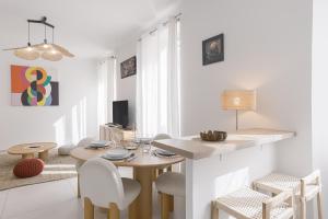 Josi - 2 chambres, central, 10mn du Palais&Plages, neuf, clim