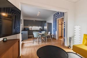 Central Cascais Terrace Apartment