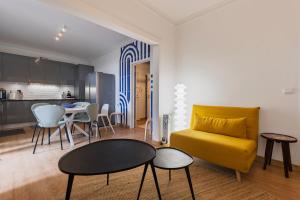 Central Cascais Terrace Apartment